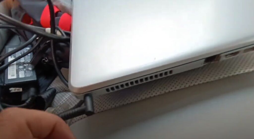 plug in laptop